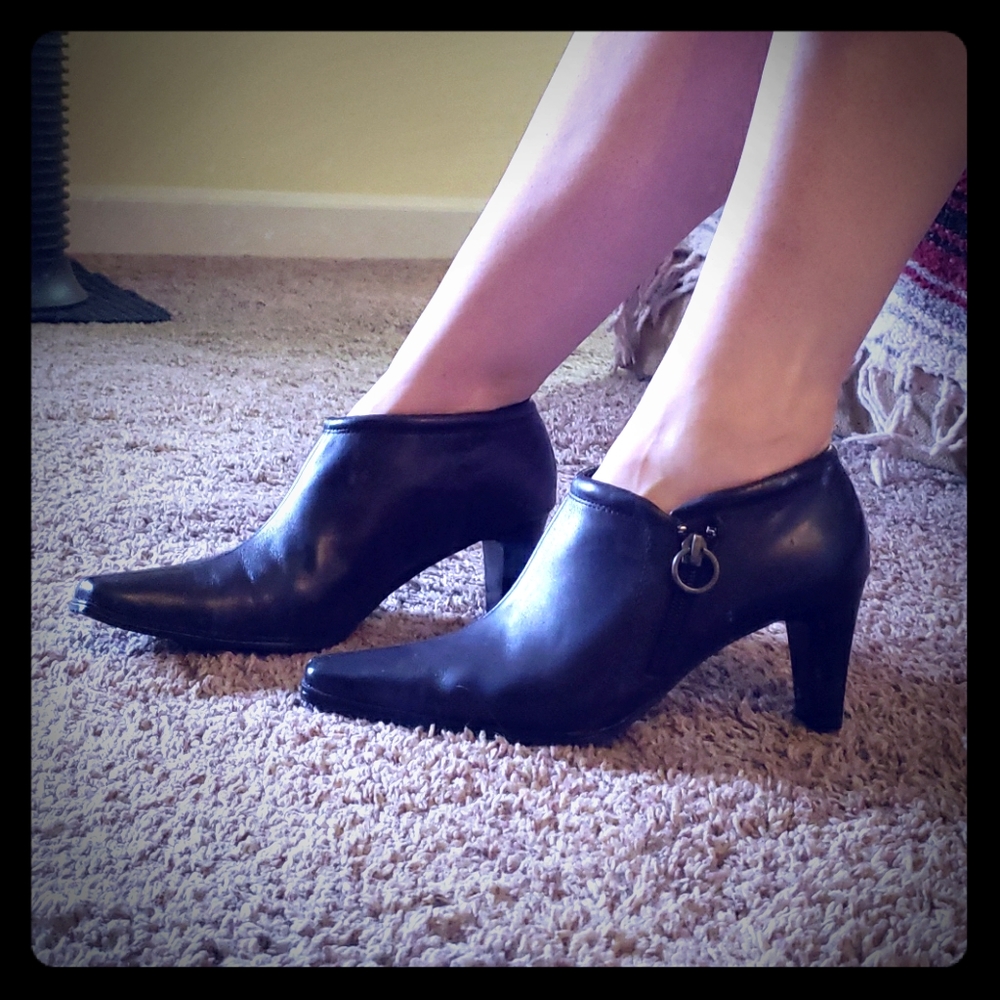 💢SOLD Liz Claiborne Flex heels